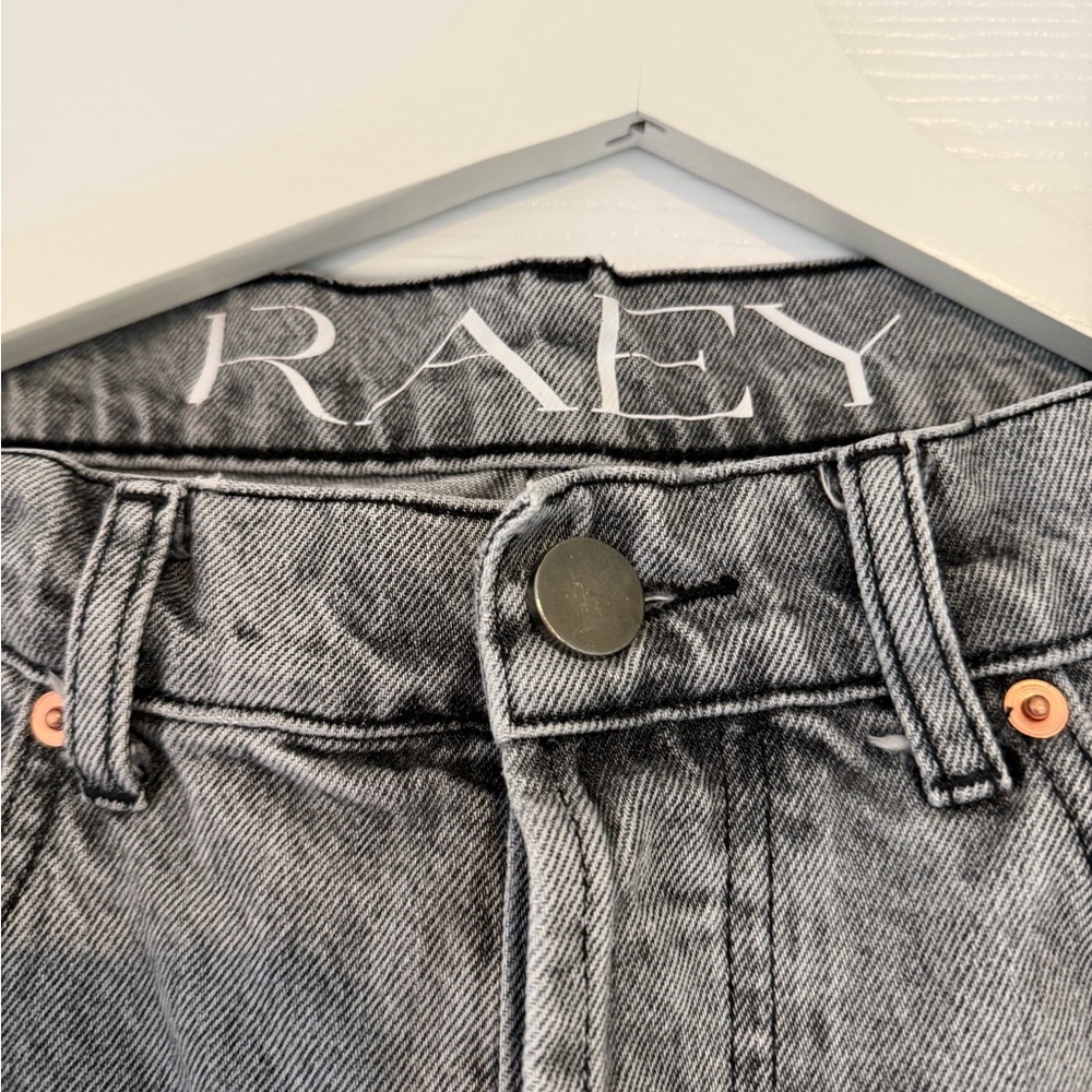 Raey Women's Cropped Jeans in Grey